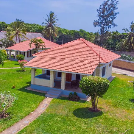 Doric Cottages Diani Diani Beach Exterior photo