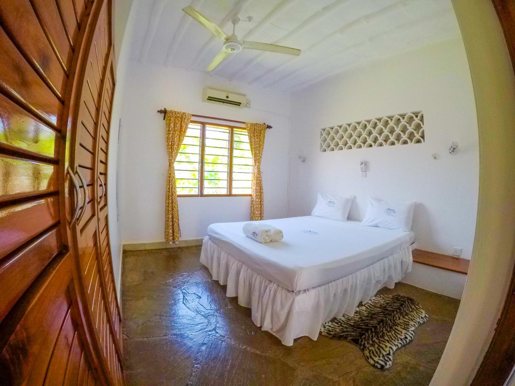 Holiday home Doric Diani *