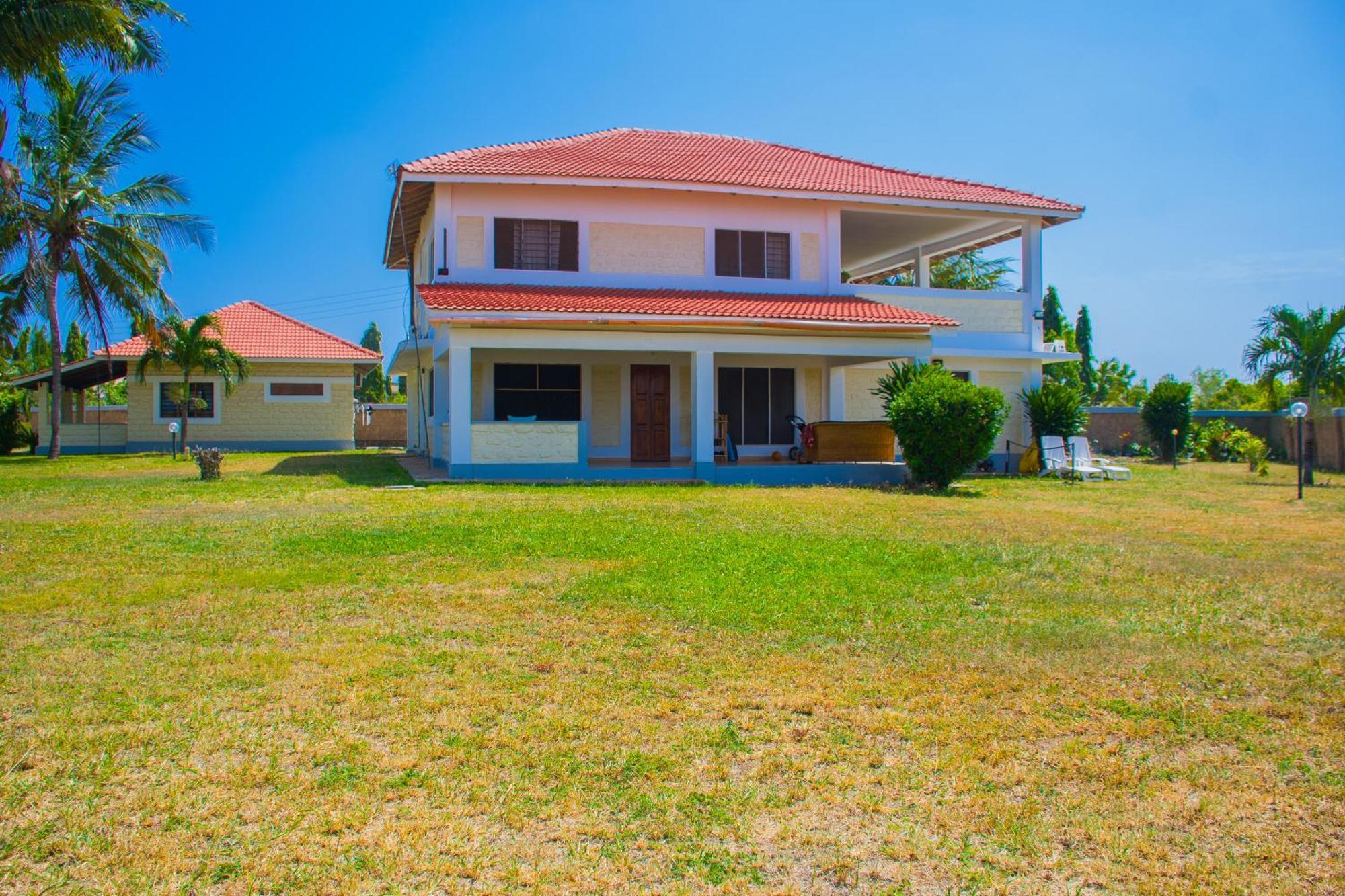 Holiday home Doric Diani Diani Beach
